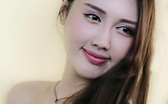 穿这么少不就是给人C的